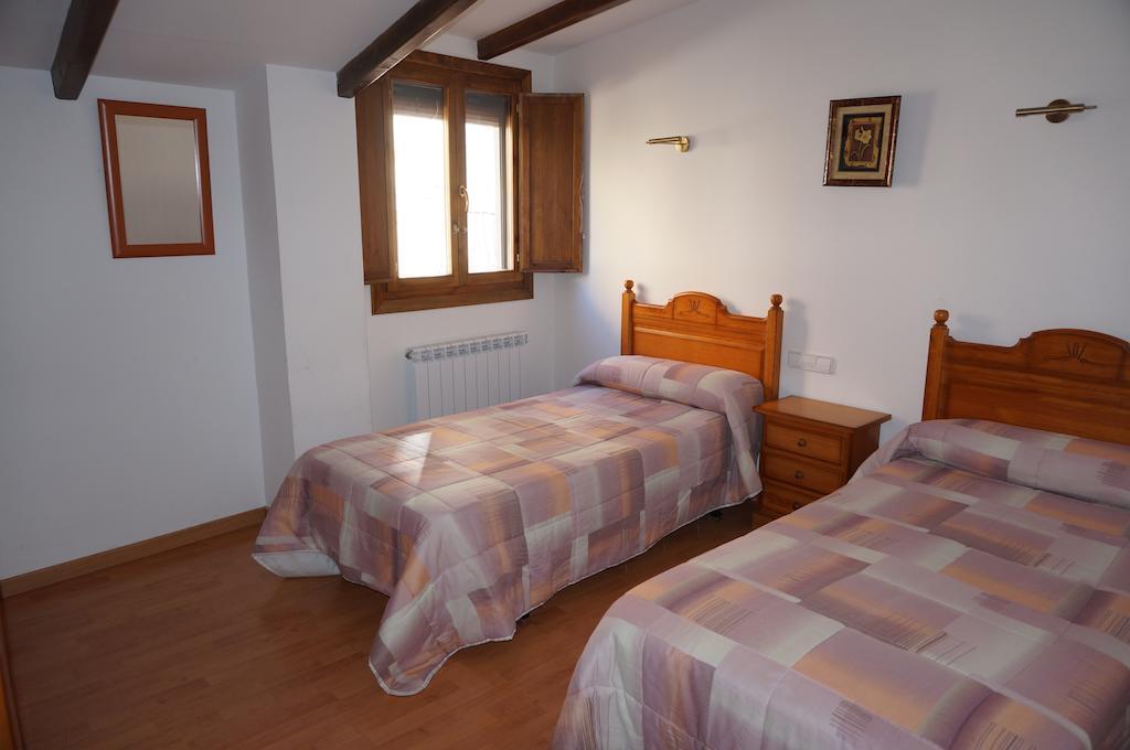Casa Rural Os Arregueses Alquezar Exterior photo