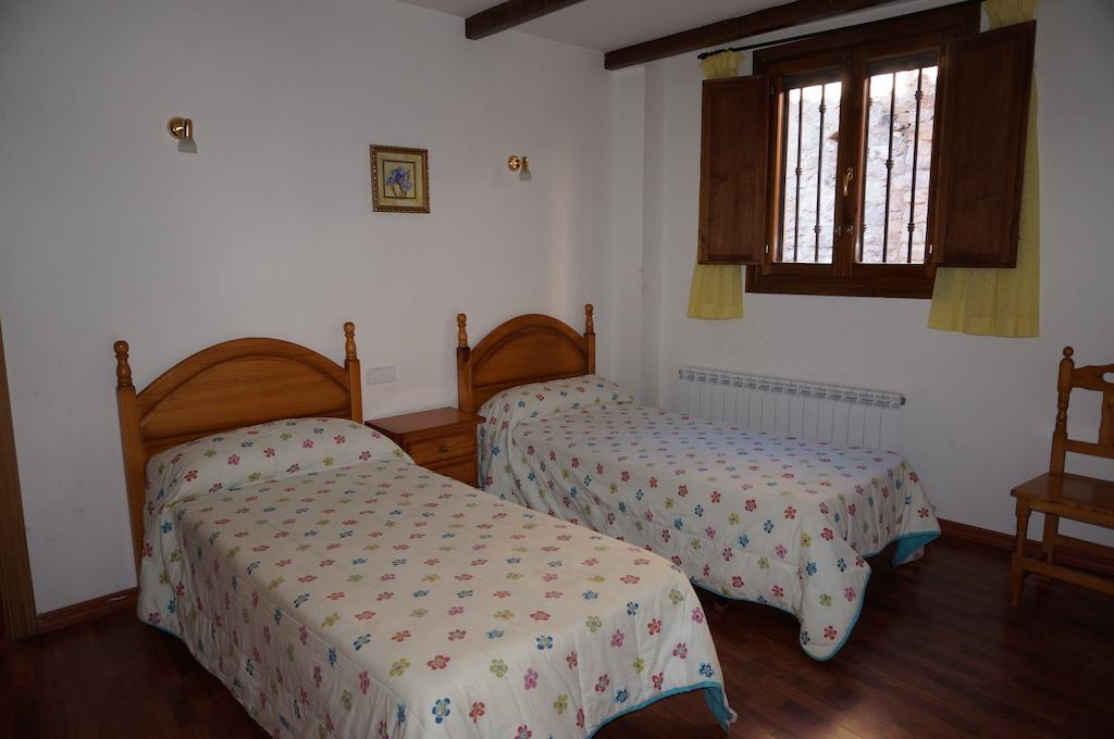 Casa Rural Os Arregueses Alquezar Exterior photo