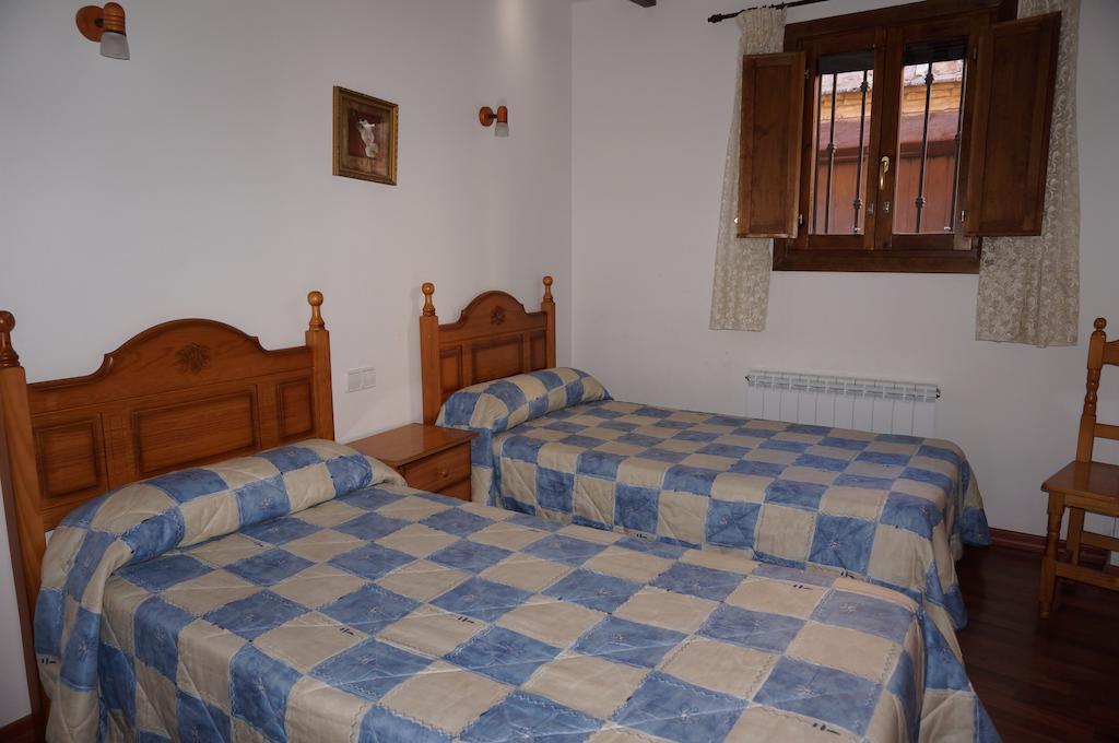 Casa Rural Os Arregueses Alquezar Exterior photo