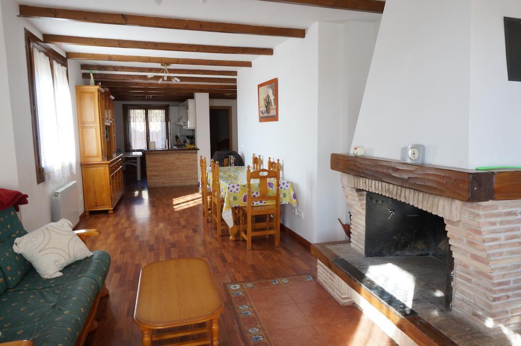Casa Rural Os Arregueses Alquezar Exterior photo