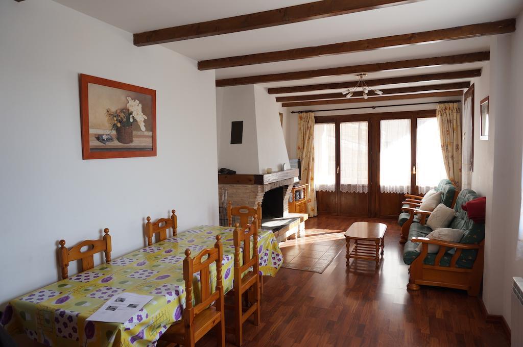 Casa Rural Os Arregueses Alquezar Exterior photo